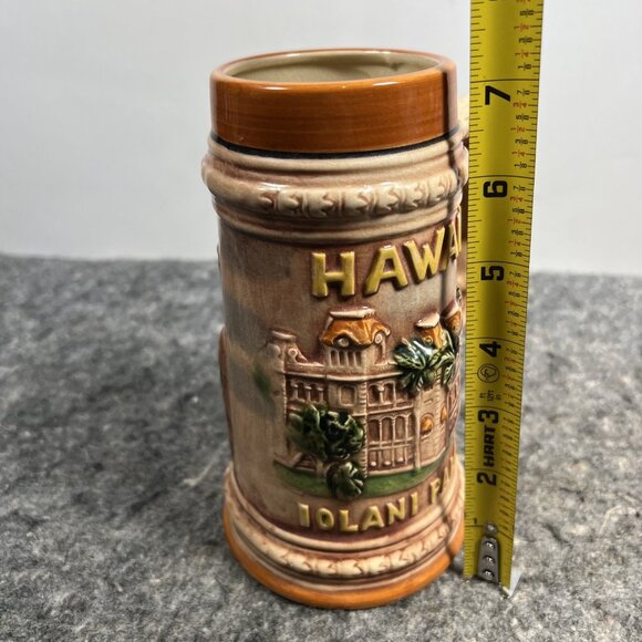Vintage Japan Glazed Ceramic Hawaii Iolani Palace Beer Stein 7" Tall - Picture 10 of 10